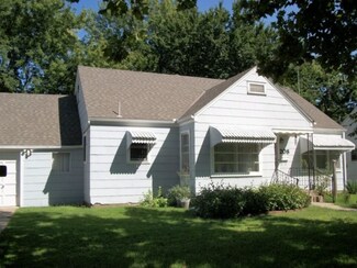 208 S Birch St, Hillsboro, KS 67063
