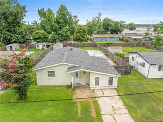 1215 Georgia St, Sulphur, LA 70663
