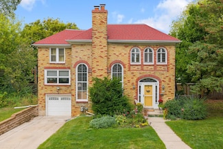 4749 N 75th St, Milwaukee, WI 53218