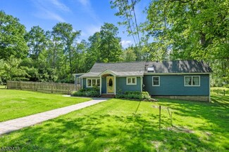 111 Locktown Sergeantsville Rd, Stockton, NJ 08559