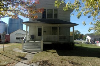 206 N Grant Ave, Milford, IL 60953