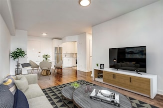 50-22 40th St Unit 2F, Sunnyside, NY 11104