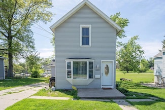 1209 Spencer St, Grinnell, IA 50112