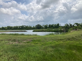 26 Shoreline Dr, Richwood, TX 77515