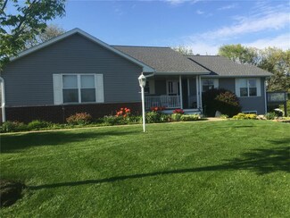 2808 Tranquil Ct NE, Swisher, IA 52338