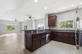 5350 E Deer Valley Dr Unit 2420, Phoenix, AZ 85054