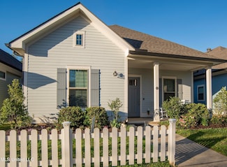 503 Dunbar Ct, Bay Saint Louis, MS 39520