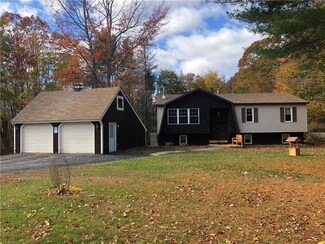 867 Main St, Bradley, ME 04411