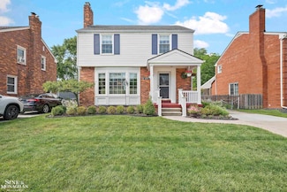 1829 Allard Ave, Grosse Pointe, MI 48236