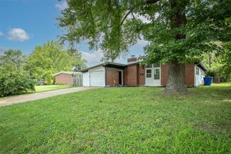 8361 Pepperidge Dr, Saint Louis, MO 63134