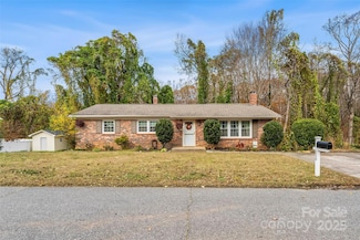 320 Morehead Street Extension, Morganton, NC 28655