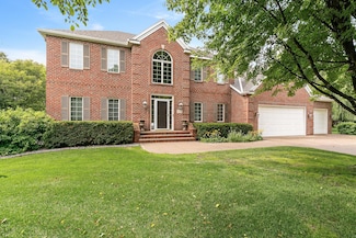 715 Falcon Ct, Sartell, MN 56377