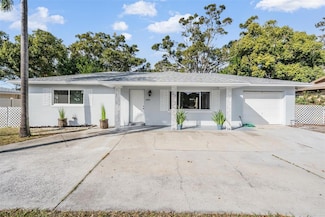 6472 113th St, Seminole, FL 33772