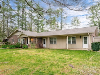 621 A,B,C & 623 Price Rd, Hendersonville, NC 28739