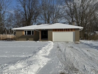 7077 E Jefferson Dr, Mentor, OH 44060
