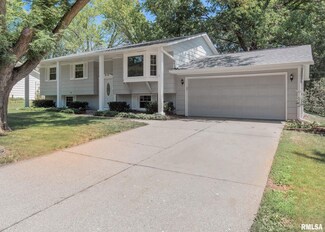 3411 Forest Rd, Davenport, IA 52807