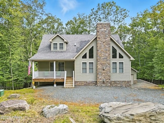 118 Rainbow Dr, Lackawaxen, PA 18435