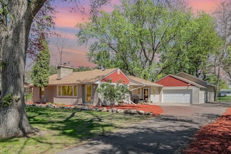 4596 Otter Lake Rd, Saint Paul, MN 55110