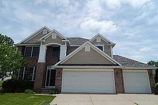 7015 SE 28th St, Des Moines, IA 50320