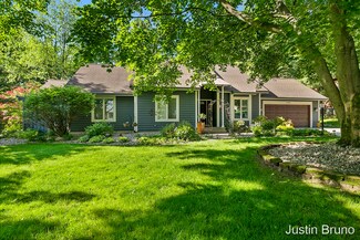 6398 Drumlin Ct SE, Ada, MI 49301