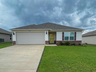 4300 Willow Pointe Dr, Jonesboro, AR 72405