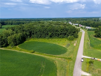 420 Kensington Dr, Clarksville, OH 45113