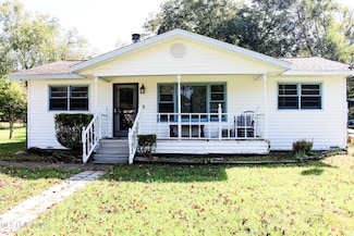 9632 Theriot Ave, Vancleave, MS 39565