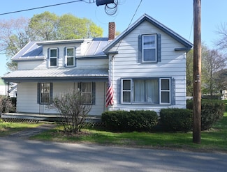 40 Baker St, Bingham, ME 04920