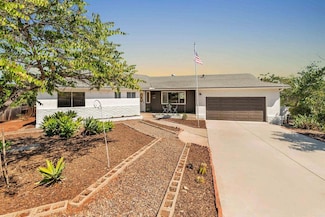 1230 Destree Rd, Escondido, CA 92027