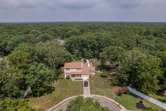 4 Danielle Dr, Ocean View, NJ 08230