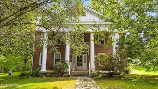 502 Middlesboro Rd, La Follette, TN 37766