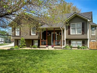 1700 SE 5th St, Lees Summit, MO 64063