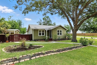 6301 Hobson St NE, Saint Petersburg, FL 33702