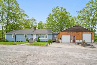 16 Prospect St, Farmington, NH 03835