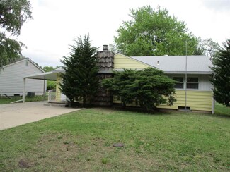 526 N 8th St, Towanda, KS 67144