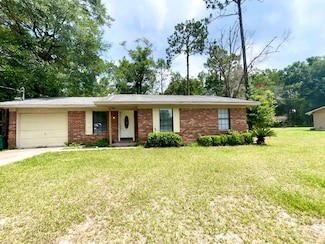 8452 Southern Park Dr, Tallahassee, FL 32305