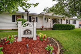 200 Topaz Ln, Washington Court House, OH 43160