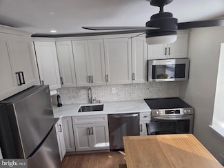 704 Silver Ct, Hamilton Square, NJ 08690