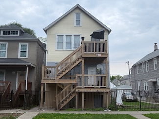 8822 S Exchange Ave, Chicago, IL 60617