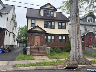 27-29 Cleveland Ave, Newark, NJ 07106