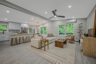 644 Bread and Cheese Hollow Rd, Northport, NY 11768
