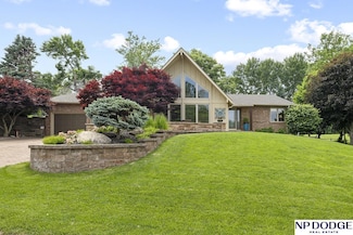 2723 Eagle Dr, Fremont, NE 68025