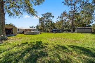 706 Sunny Dr, Livingston, TX 77351