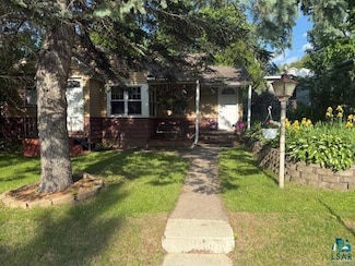 818 Douglas Ave, Eveleth, MN 55734