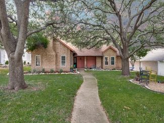 8430 Flower Meadow Dr, Dallas, TX 75243