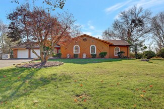 38 Green Mountain Rd, Freehold, NJ 07728