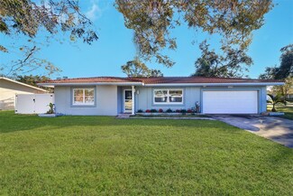 2175 Nottingham Dr, Clearwater, FL 33764
