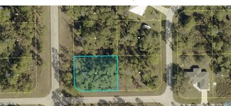 211 Columbus Blvd S, Lehigh Acres, FL 33974