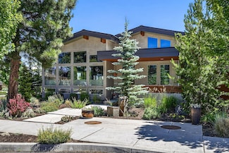 62636 NW Mt Thielsen Dr, Bend, OR 97703