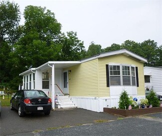 83 Clark Rd Unit 52, Shirley, MA 01464